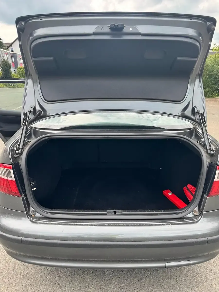 Gebraucht Seat Toledo 105 PS (77 kW) 2004 Grau Limousine
