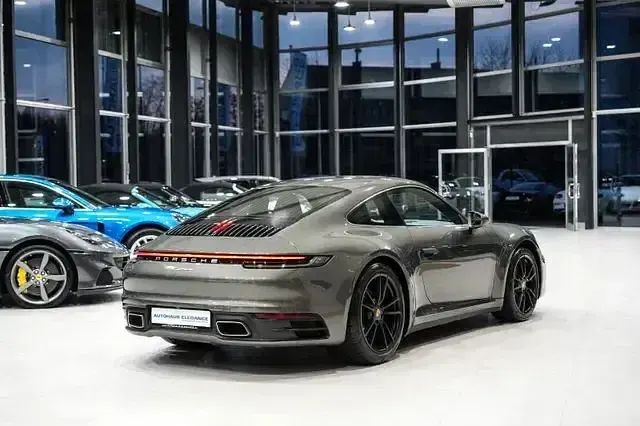 Gebraucht Porsche 911 385 PS (283 kW) 2021 Grün Coupé