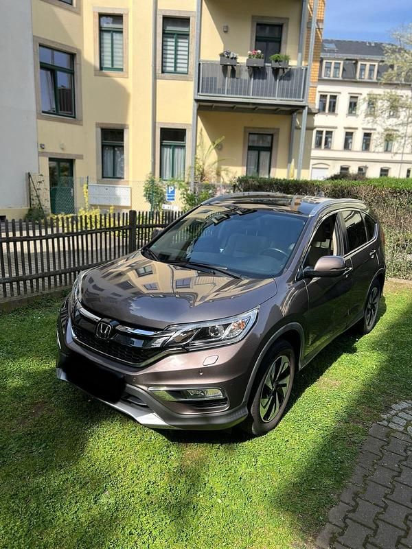 Braun Gebraucht 2016 Honda CR-V SUV | 17.999 € (Etwas zu teuer) - Bild 1/4