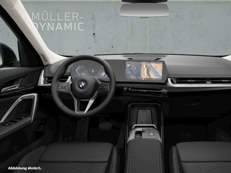 Second-hand BMW X1 xLine 170 CP (125 kW) 2026 Albastru SUV