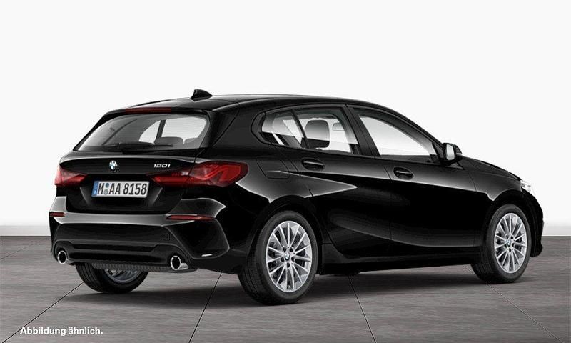 Gebraucht BMW 120 178 PS (130 kW) 2023 Schwarz Kleinwagen