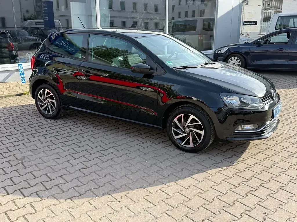 Gebraucht VW Polo Sound 75 PS (55 kW) 2017 Schwarz Kleinwagen
