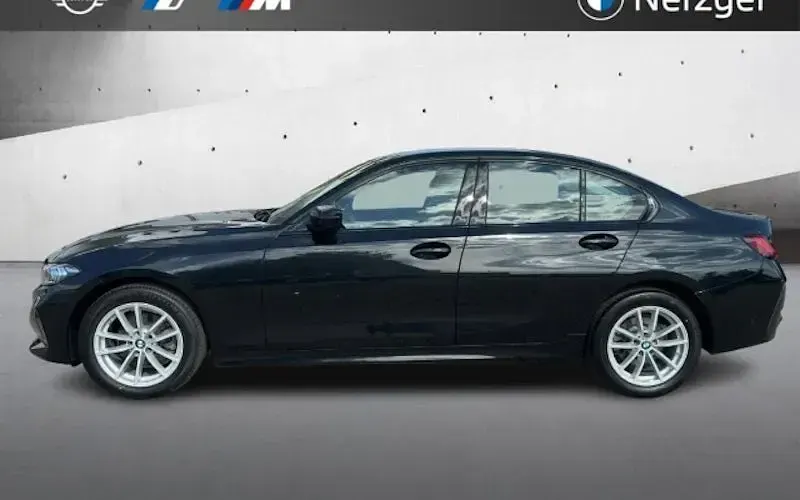 Gebraucht BMW 320 Comfort Edition 184 PS (135 kW) 2025 Schwarz Limousine