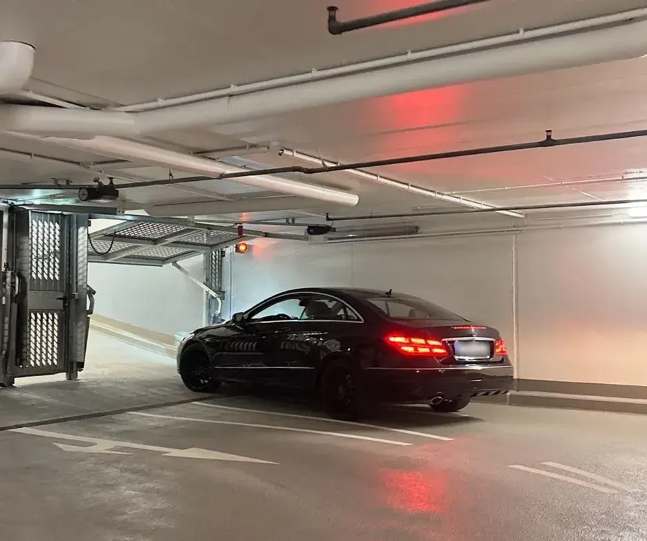 Gebraucht Mercedes E220 170 PS (125 kW) 2012 Schwarz Coupé