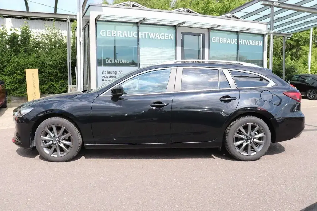 Gebraucht Mazda 6 Center-Line 165 PS (121 kW) 2024 Jet black Kombi