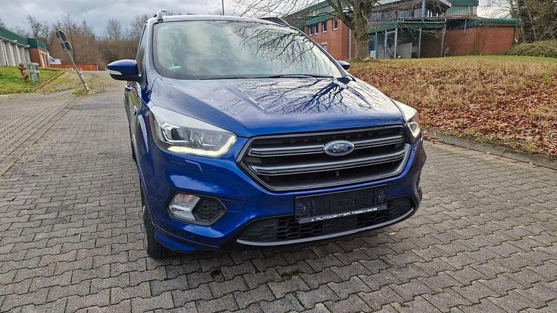 Gebraucht Ford Kuga ST-Line 182 PS (133 kW) 2018 Blau SUV