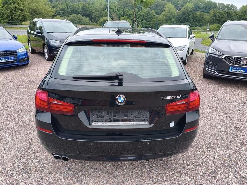 Gebraucht BMW 520 184 PS (135 kW) 2014 Schwarz Kombi