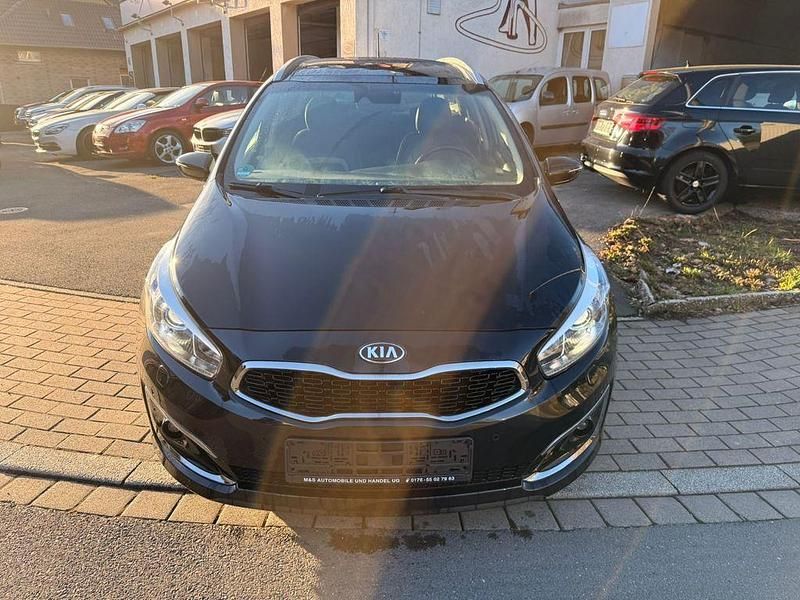 Gebraucht Kia Ceed Platinum 135 PS (99 kW) 2016 Schwarz Kleinwagen