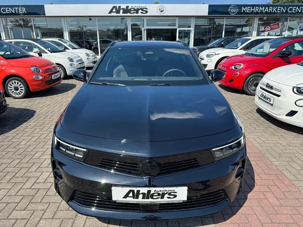 Neu Opel Astra 131 PS (96 kW) 2025 Schwarz Kleinwagen