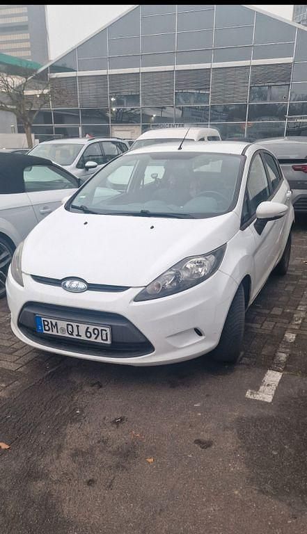 Gebraucht Ford Fiesta Trend 75 PS (55 kW) 2009 Weiß Kleinwagen