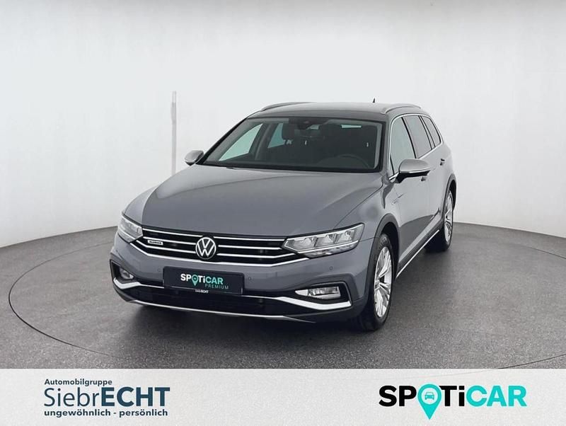 Grau Gebraucht 2022 VW Passat Alltrack Kombi | 29.270 € (Guter Preis) - Bild 1/1