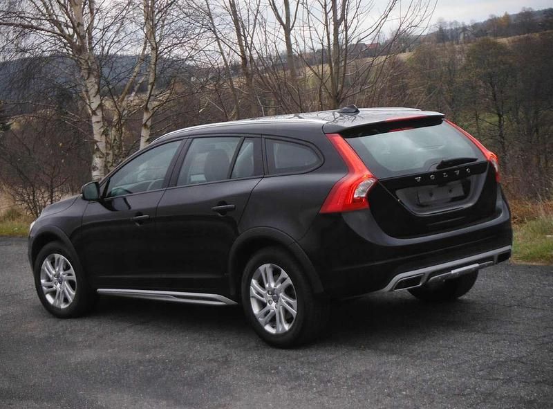 Gebraucht Volvo V60 CC 190 PS (139 kW) 2015 Kombi