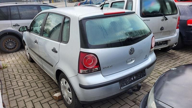 Gebraucht VW Polo Trendline 54 PS (39 kW) 2005 Silber Kleinwagen