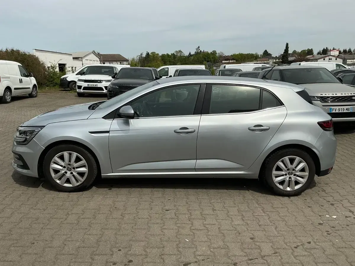 Gebraucht Renault Mégane IV Business 116 PS (85 kW) 2021 Silber Limousine