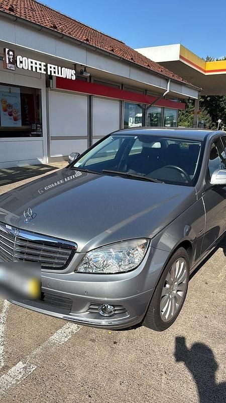 Gebraucht Mercedes C320 Elegance 224 PS (164 kW) 2008 Silber Limousine