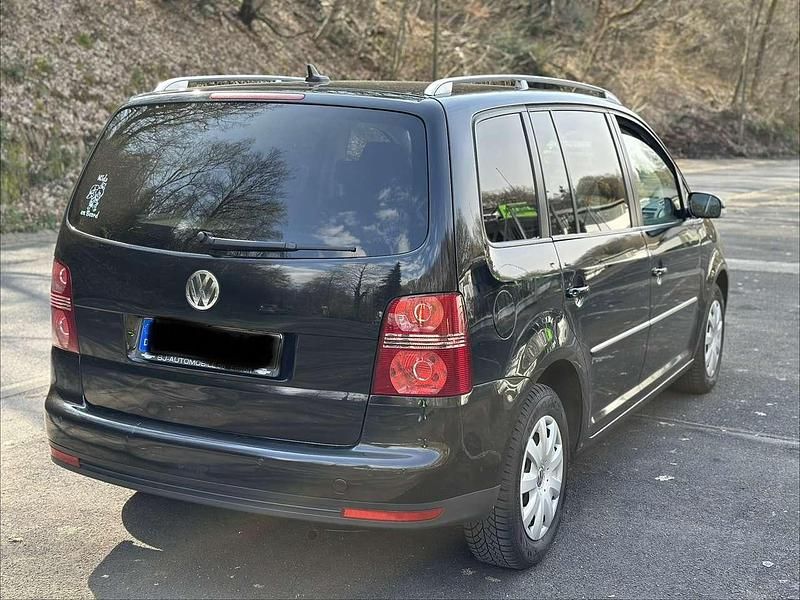 Gebraucht VW Touran Highline 140 PS (102 kW) 2008 Schwarz Van / Kleinbus