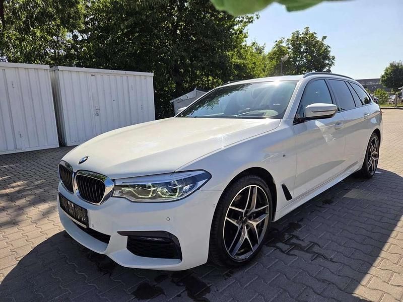 Alpinweiss iii Gebraucht 2019 BMW 530 M Sport Kombi | 31.500 € (Fairer Preis) - Bild 1/4