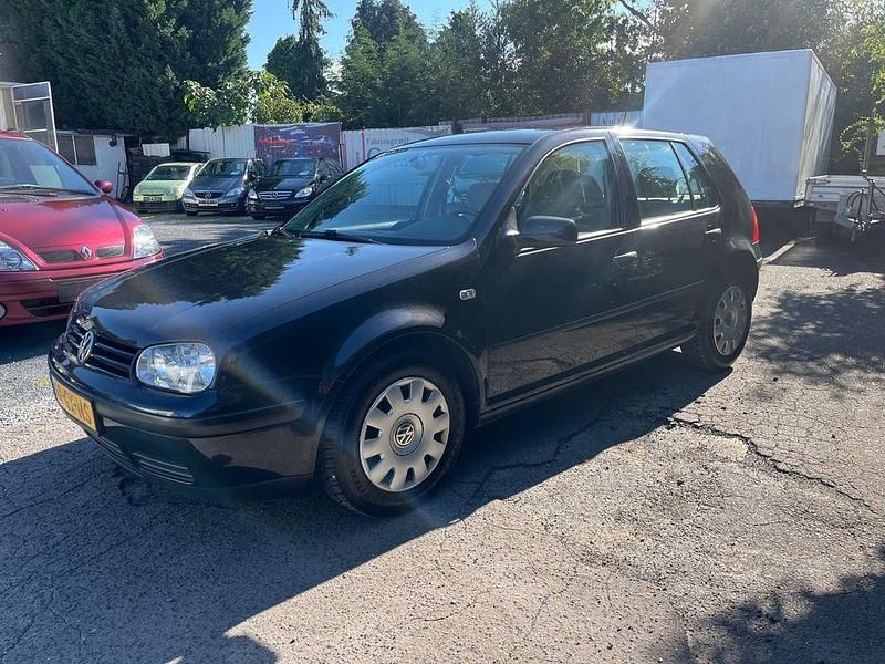 Schwarz Gebraucht 2001 VW Golf IV Comfortline Limousine | 3.340 € (Fairer Preis) - Bild 1/4