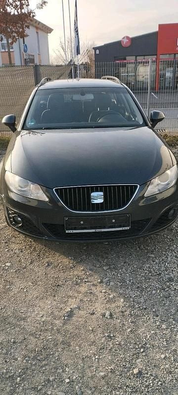 Grau Gebraucht 2011 Seat Exeo Kombi | 2.699 € (Guter Preis) - Bild 1/4