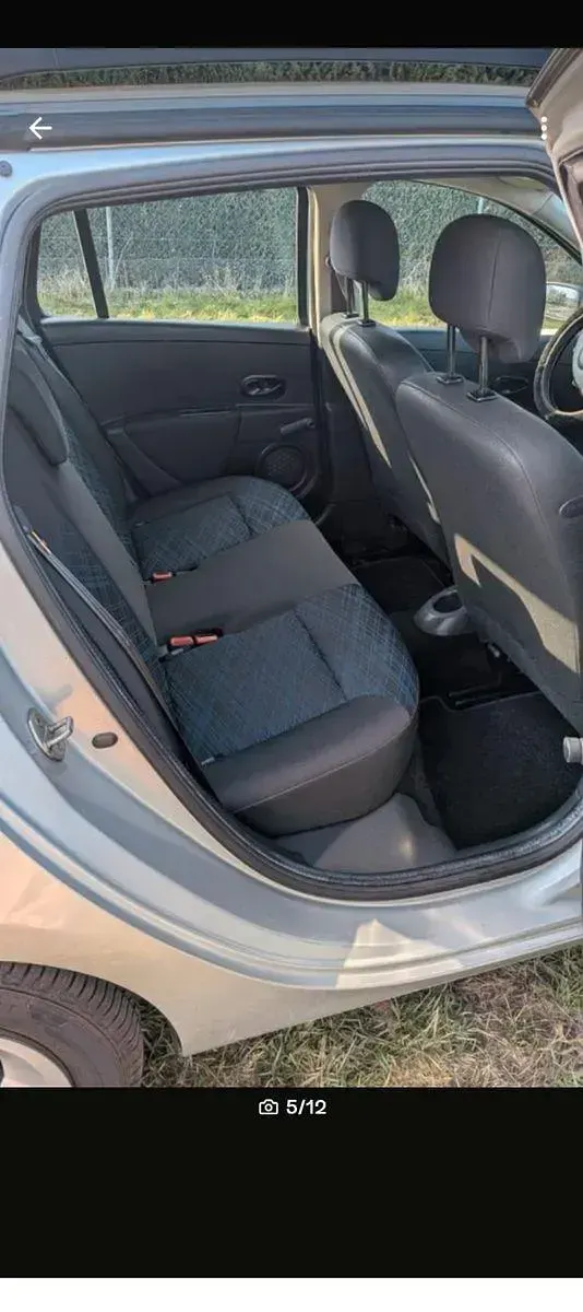 Gebraucht Renault Clio GrandTour Dynamique 75 PS (55 kW) 2008 Silber Kombi