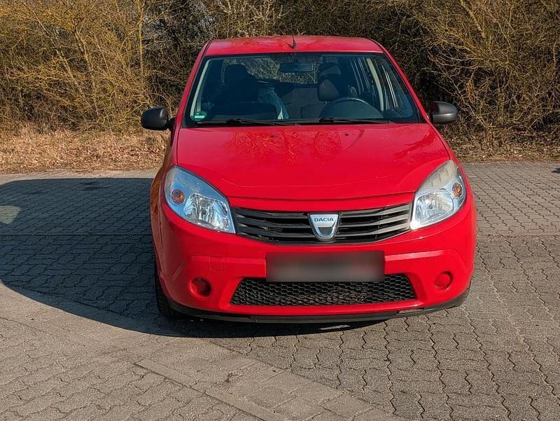 Gebraucht Dacia Sandero 75 PS (55 kW) 2009 Rot Kleinwagen