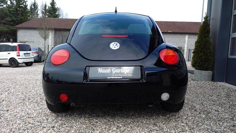 Gebraucht VW New Beetle Style 102 PS (75 kW) 2003 Schwarz Kleinwagen