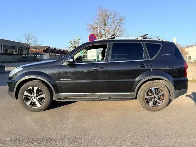 Gebraucht SsangYong Rexton Sapphire 178 PS (130 kW) 2016 Schwarz SUV