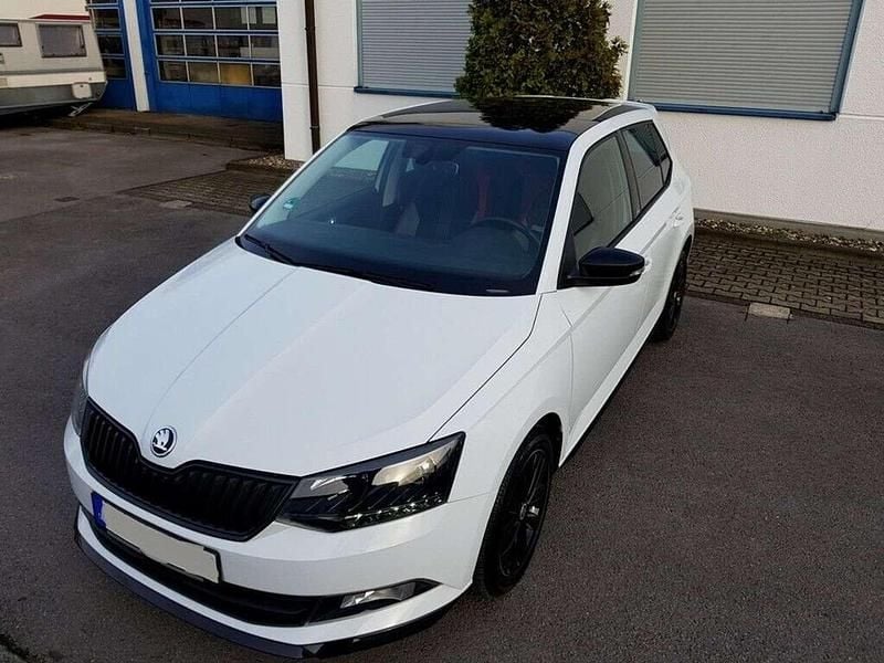Weiß Gebraucht 2016 Skoda Fabia Monte Carlo Limousine | 7.000 € (Superpreis) - Bild 1/4