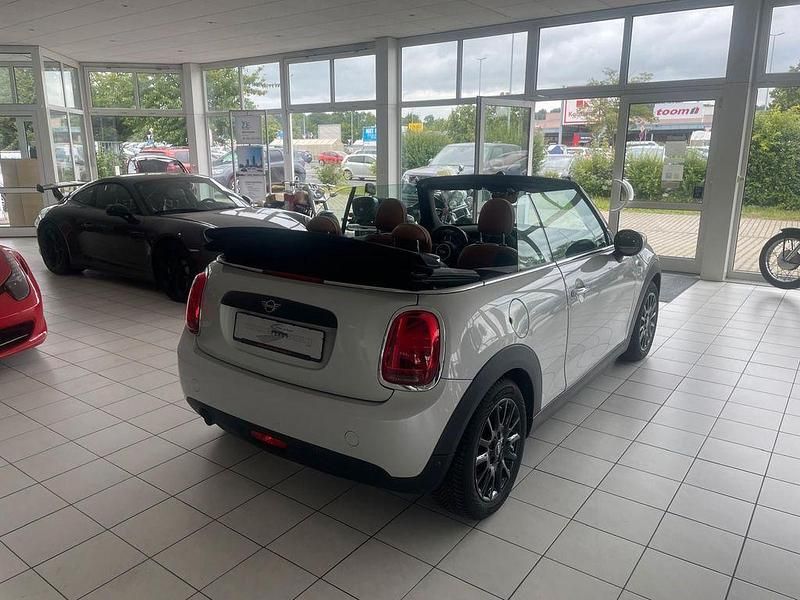 Gebraucht Mini One Cabriolet Chili 102 PS (75 kW) 2019 Silber Cabrio