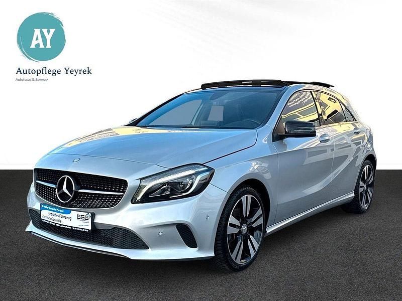 Gebraucht Mercedes A200 Night 156 PS (114 kW) 2016 Silber Limousine