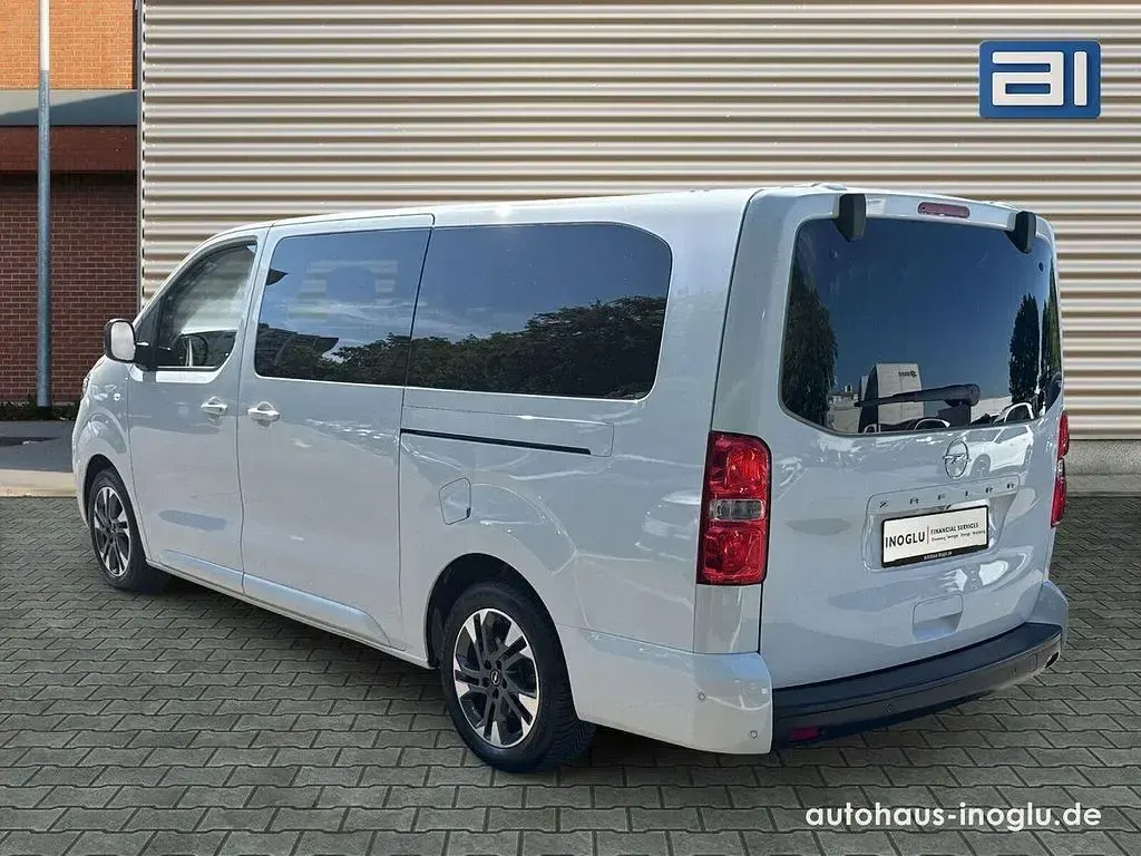 Gebraucht Opel Zafira Life 177 PS (130 kW) 2024 Lackierung weiss icy/typ ausse Van / Kleinbus