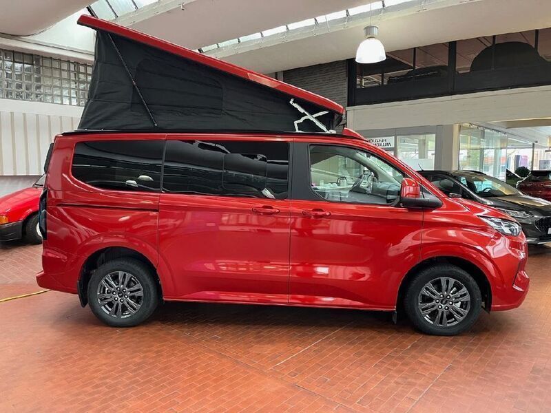 Rot Neu 2025 Ford Transit Custom Nugget Van / Kleinbus | 75.990 € - Bild 1/4
