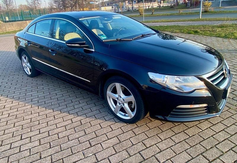 Gebraucht VW Passat 140 PS (102 kW) 2009 Beige Coupé