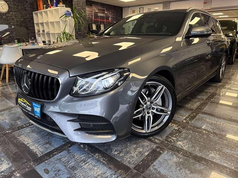 Gebraucht Mercedes E350 AMG 258 PS (189 kW) 2017 Selenitgrau Kombi