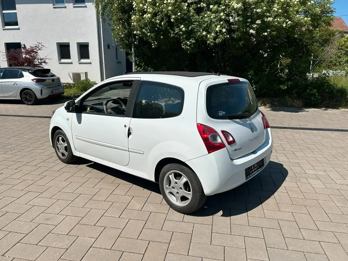 Używany Renault Twingo 75 KM (55 kW) 2012 Biały Hatchback
