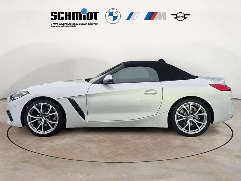 Gebraucht BMW Z4 Sport Line 197 PS (144 kW) 2021 Mineralweiß metallic Cabrio