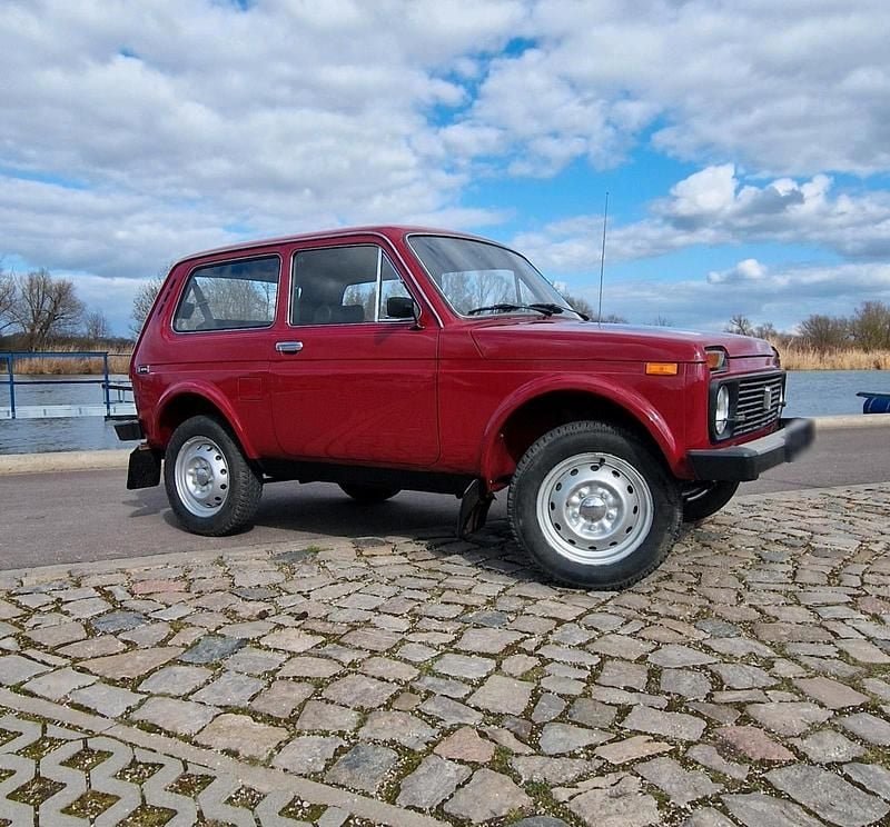 Gebraucht Lada niva 76 PS (55 kW) 1990 Rot SUV