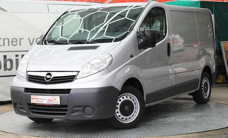 Starsilber ii/silver ii Gebraucht 2013 Opel Vivaro Van | 9.350 € (Fairer Preis) - Bild 1/3
