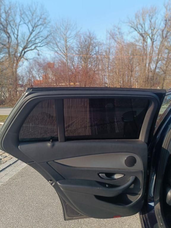 Gebraucht Mercedes E220 194 PS (142 kW) 2017 Blau Limousine