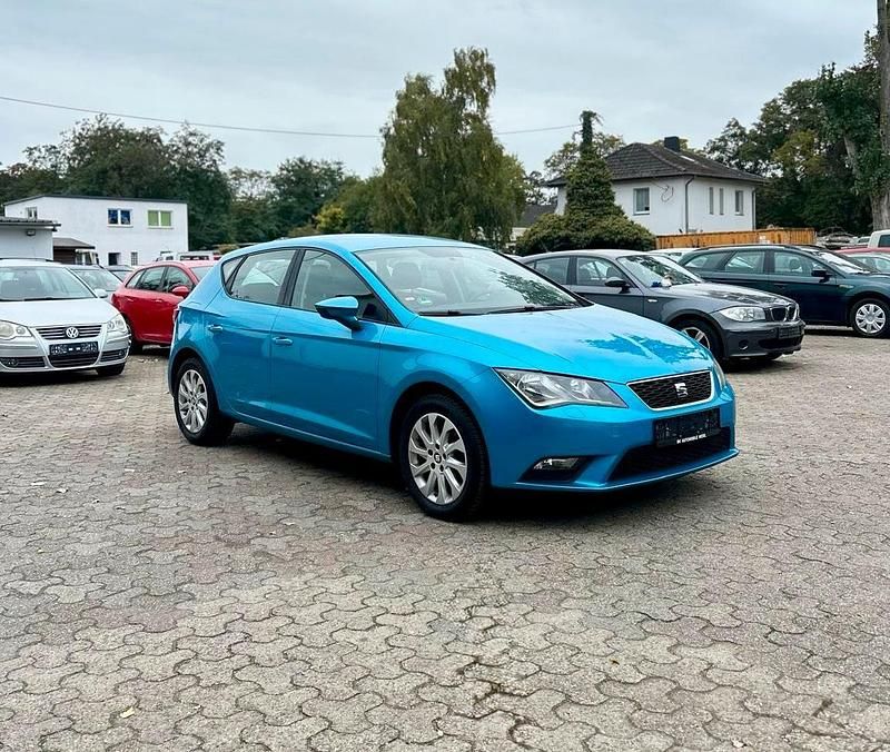 Blau Gebraucht 2016 Seat Leon Limousine | 6.190 € (Superpreis) - Bild 1/4