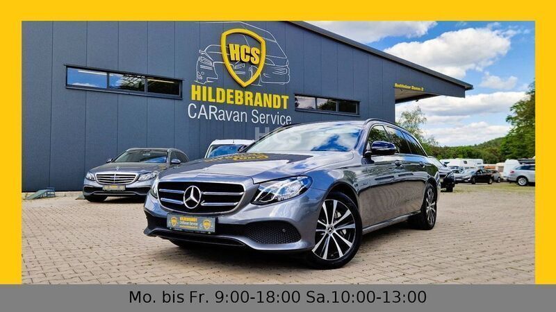 Grau Gebraucht 2020 Mercedes E300 Night Kombi | 31.797 € (Fairer Preis) - Bild 1/4