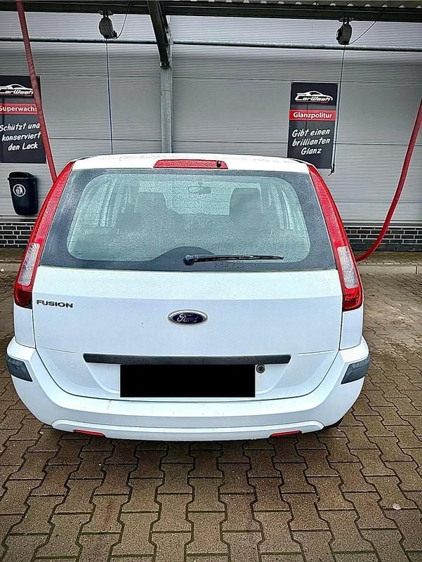 Gebraucht Ford Fusion Ambiente 80 PS (58 kW) 2008 Weiß Kleinwagen