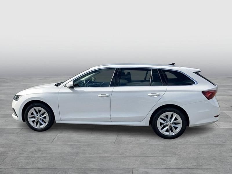 Gebraucht Skoda Octavia Style 116 PS (85 kW) 2023 Candyweiß Kombi