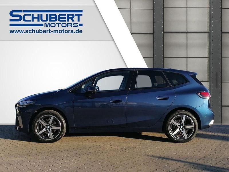 Gebraucht BMW 220 Active Tourer Luxury Line 170 PS (125 kW) 2022 Phytonicblau Van / Kleinbus