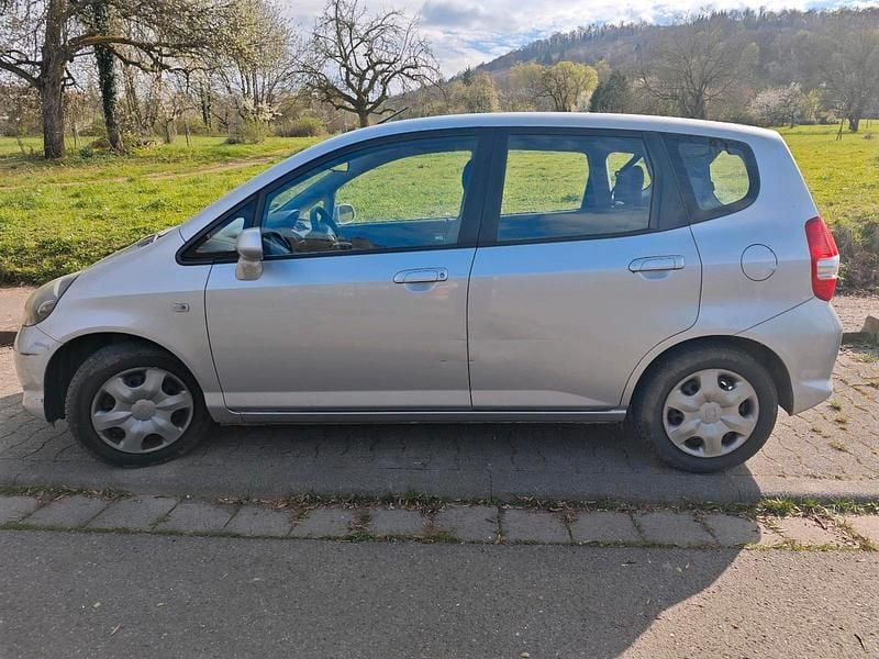 Gebraucht Honda Jazz Cool 86 PS (63 kW) 2005 Silber Kleinwagen