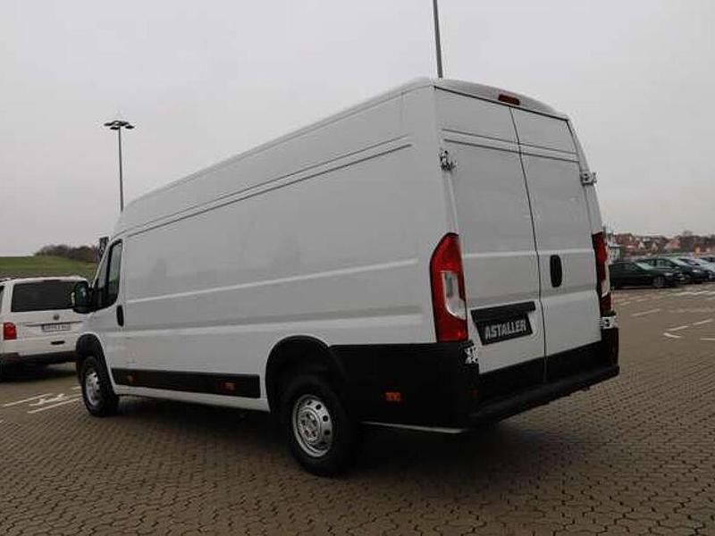 Gebraucht Opel Movano 140 PS (102 kW) 2023 Weiss Van