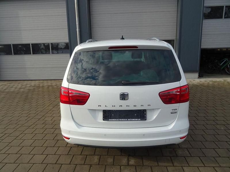 Gebraucht Seat Alhambra 140 PS (102 kW) 2015 Weiß Van / Kleinbus