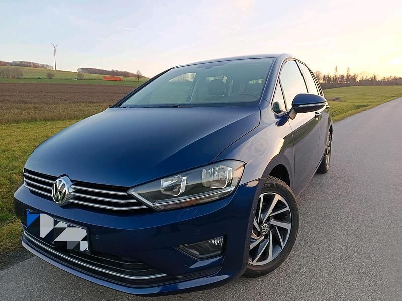 Gebraucht 2017 VW Golf Sportsvan Van / Kleinbus | 10.300 € (Superpreis) - Bild 1/4