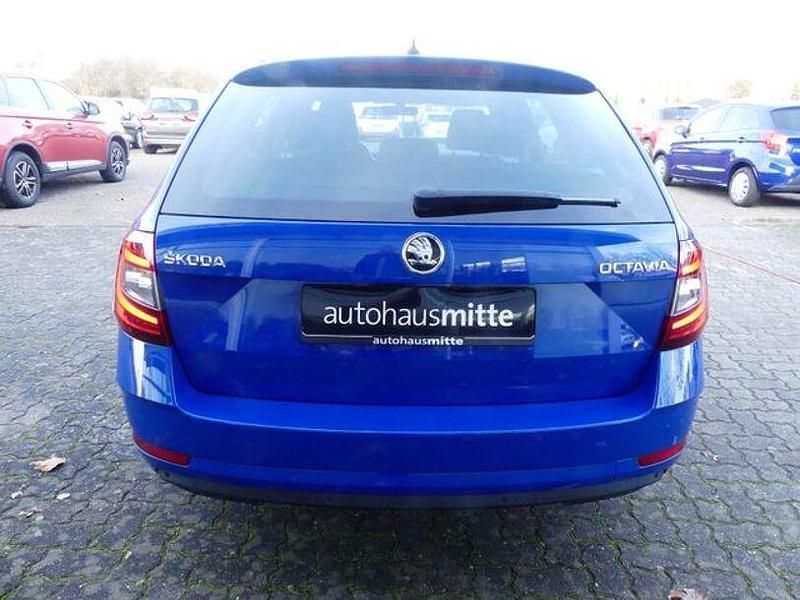 Gebraucht Skoda Octavia Style 150 PS (110 kW) 2020 Blau Kombi