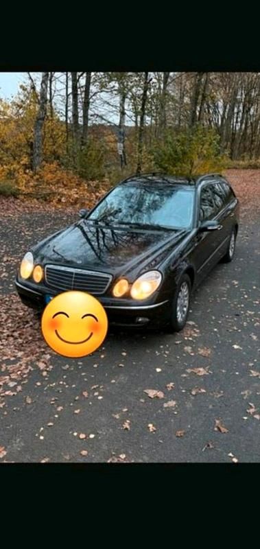 Gebraucht Mercedes E220 150 PS (110 kW) 2005 Schwarz Kombi